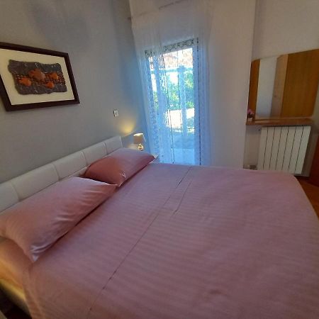 באסקה Apartments Irena מראה חיצוני תמונה