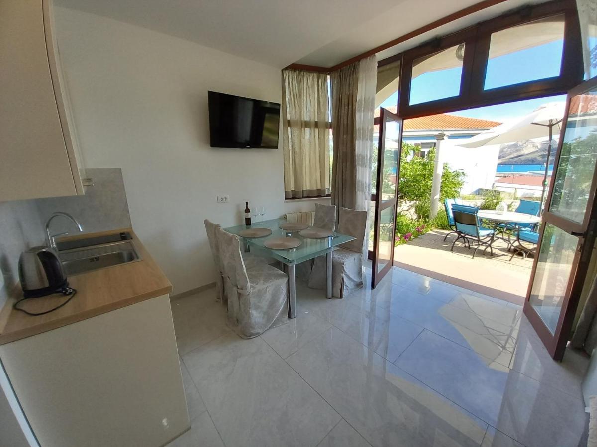 באסקה Apartments Irena מראה חיצוני תמונה