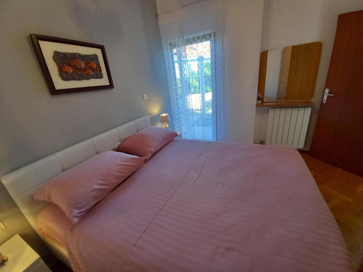 באסקה Apartments Irena מראה חיצוני תמונה