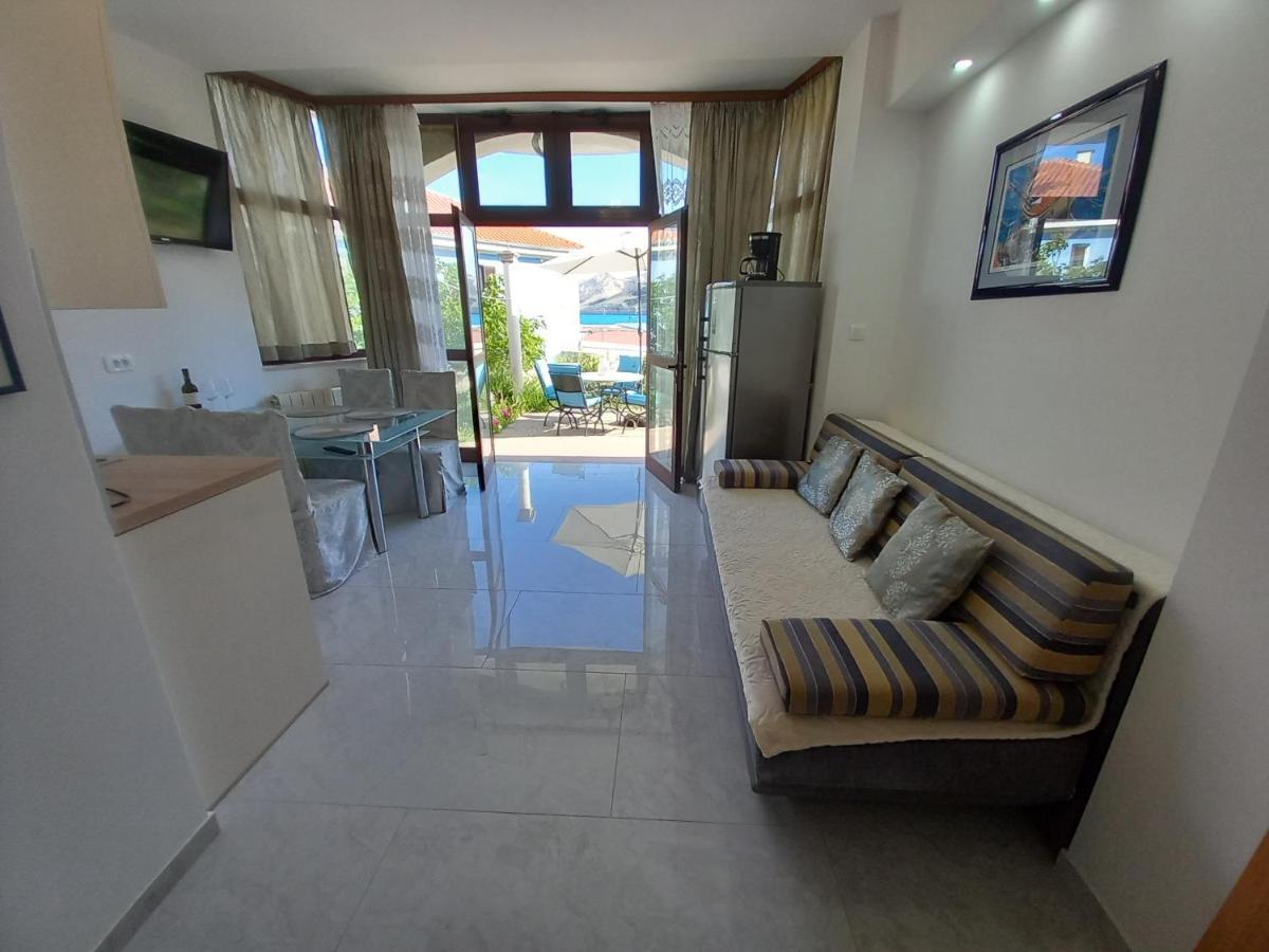 באסקה Apartments Irena מראה חיצוני תמונה