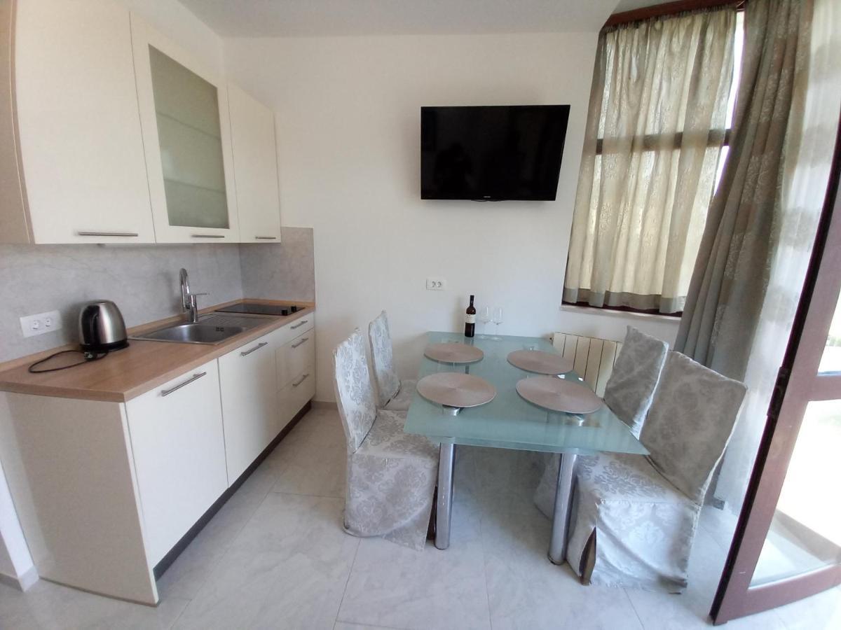 באסקה Apartments Irena מראה חיצוני תמונה