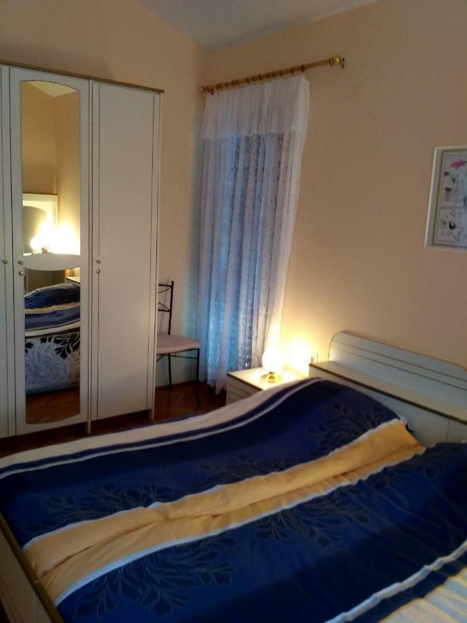 באסקה Apartments Irena מראה חיצוני תמונה