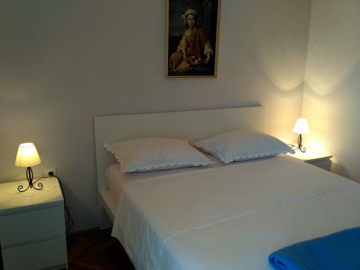 באסקה Apartments Irena מראה חיצוני תמונה