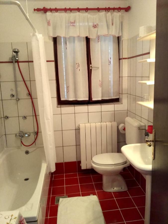 באסקה Apartments Irena מראה חיצוני תמונה